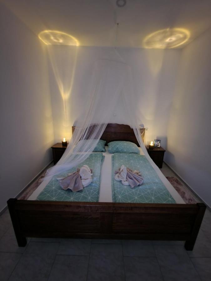 Apartmani Studio Apartmani Senjska Maslina เซนญ์ ภายนอก รูปภาพ