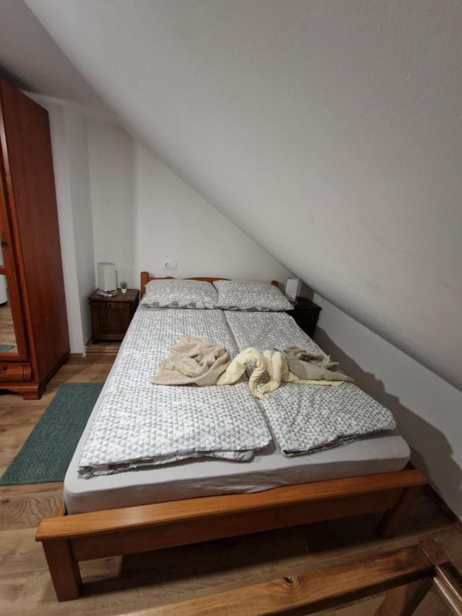 Apartmani Studio Apartmani Senjska Maslina เซนญ์ ภายนอก รูปภาพ